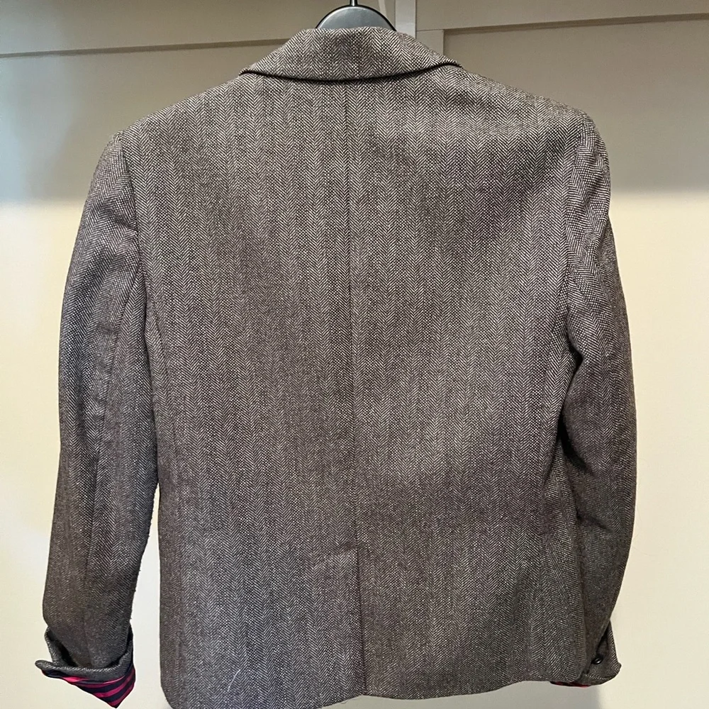 GAP Women's Charcoal Brown Blazer with Fuchsia Accents - Picture 7 of 7